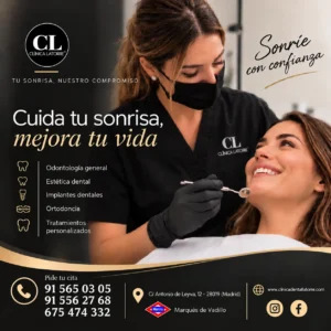 Clínica dental moderna en oro y negro